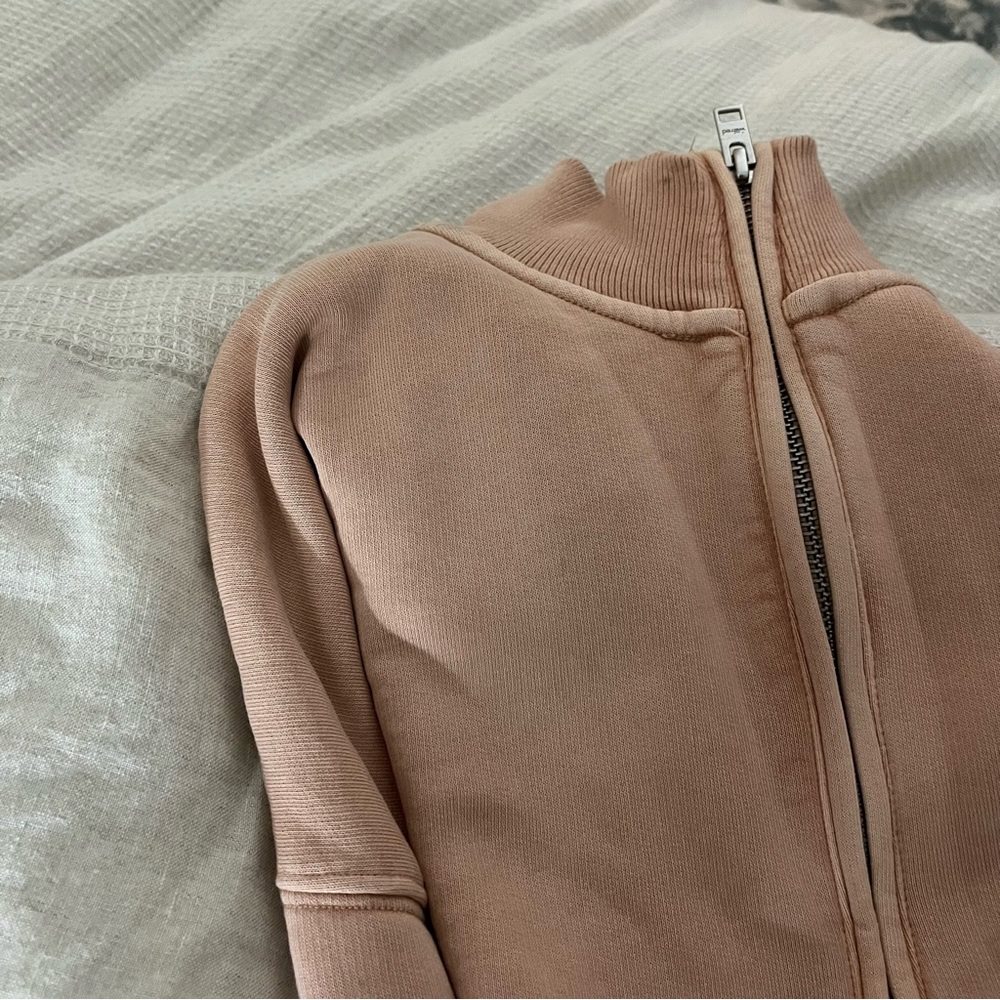 Wilfred Free 1/2 Zip